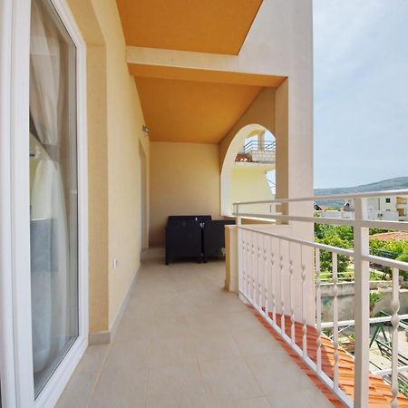 Apartmani Maris Poljica  Zewnętrze zdjęcie